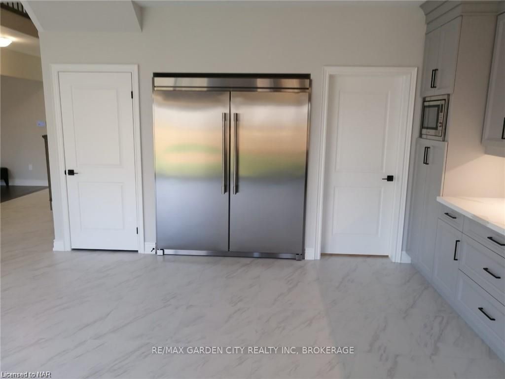 4377 Willick Road Property Photo 6