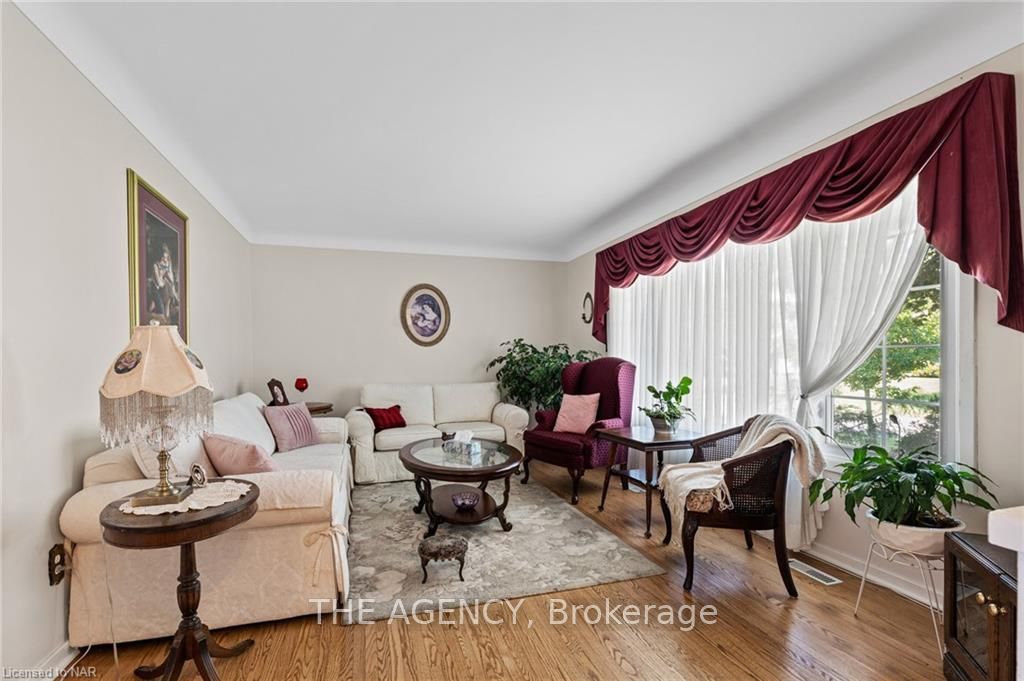 4 Tamarack Street Property Photo 6