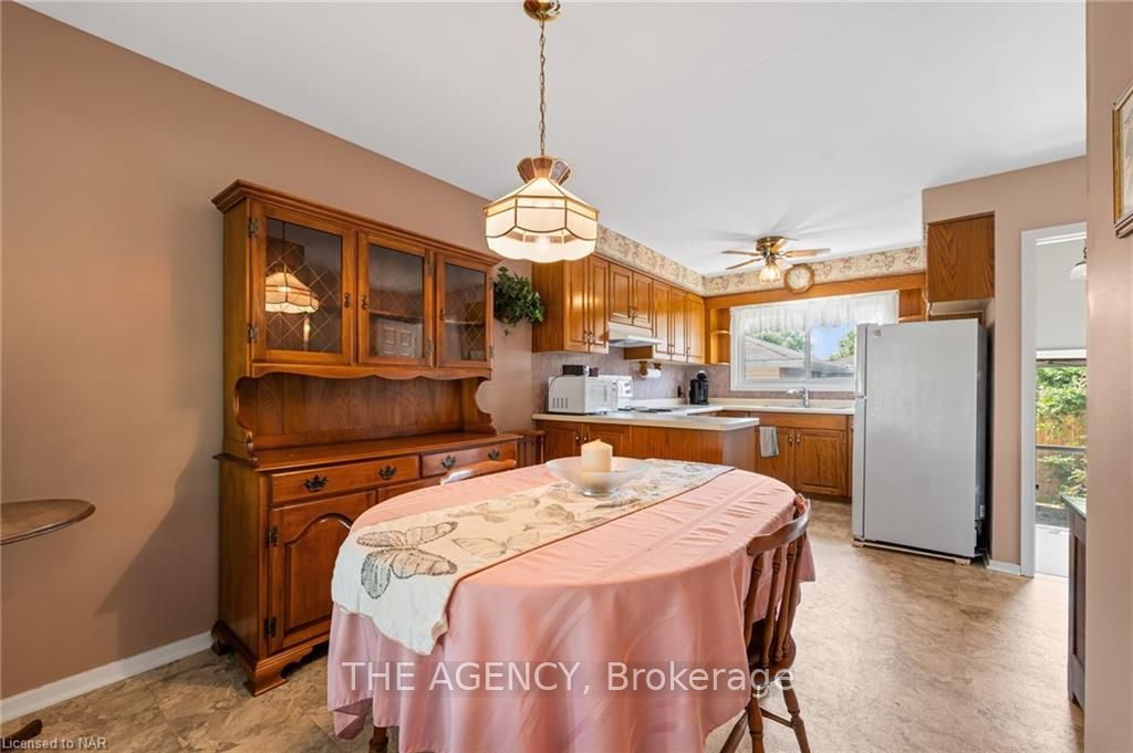 4 Tamarack Street Property Photo 9