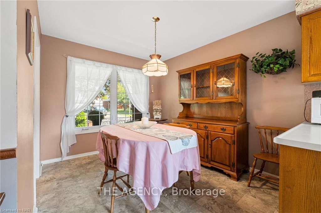 4 Tamarack Street Property Photo 10