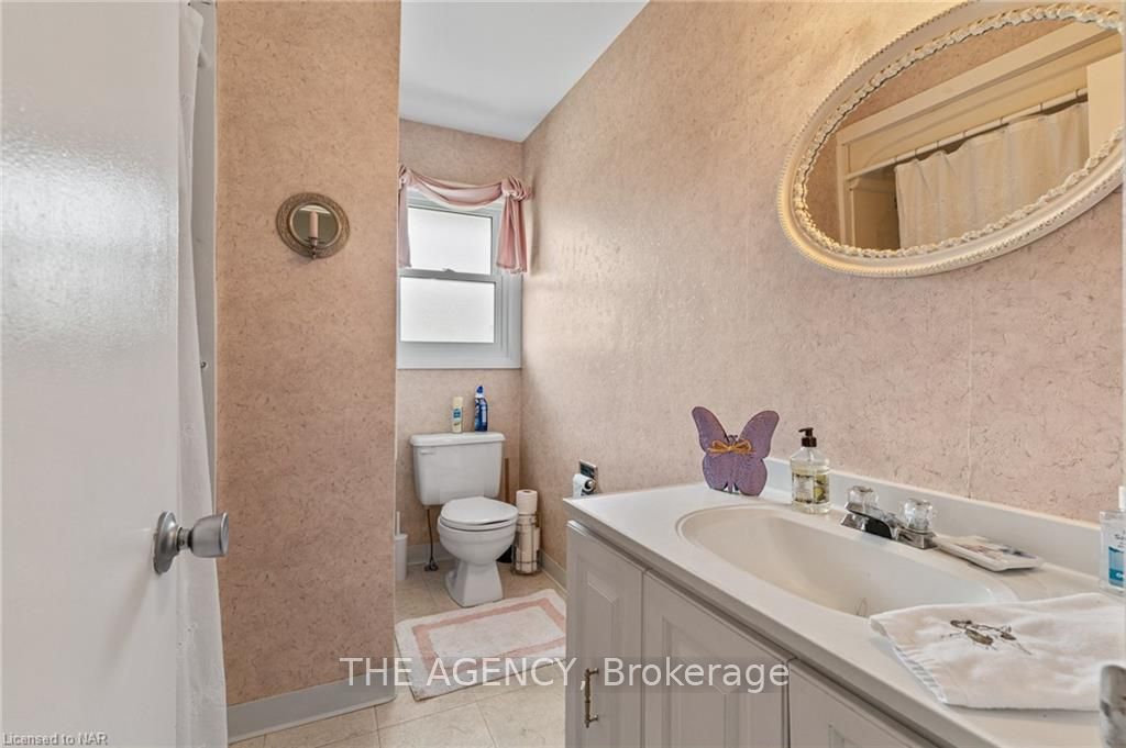 4 Tamarack Street Property Photo 12