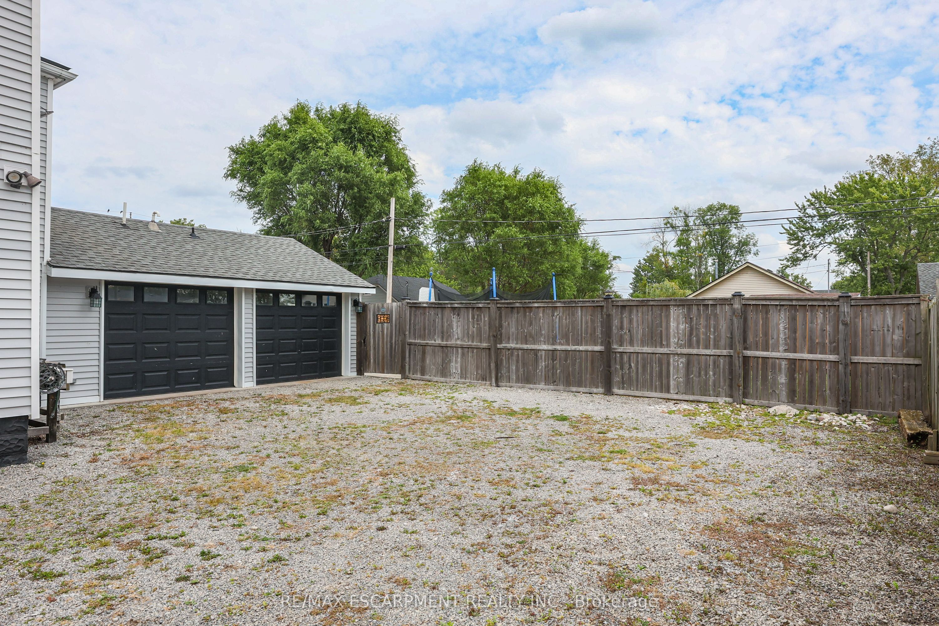 456 Lakeview Rd Property Photo 22