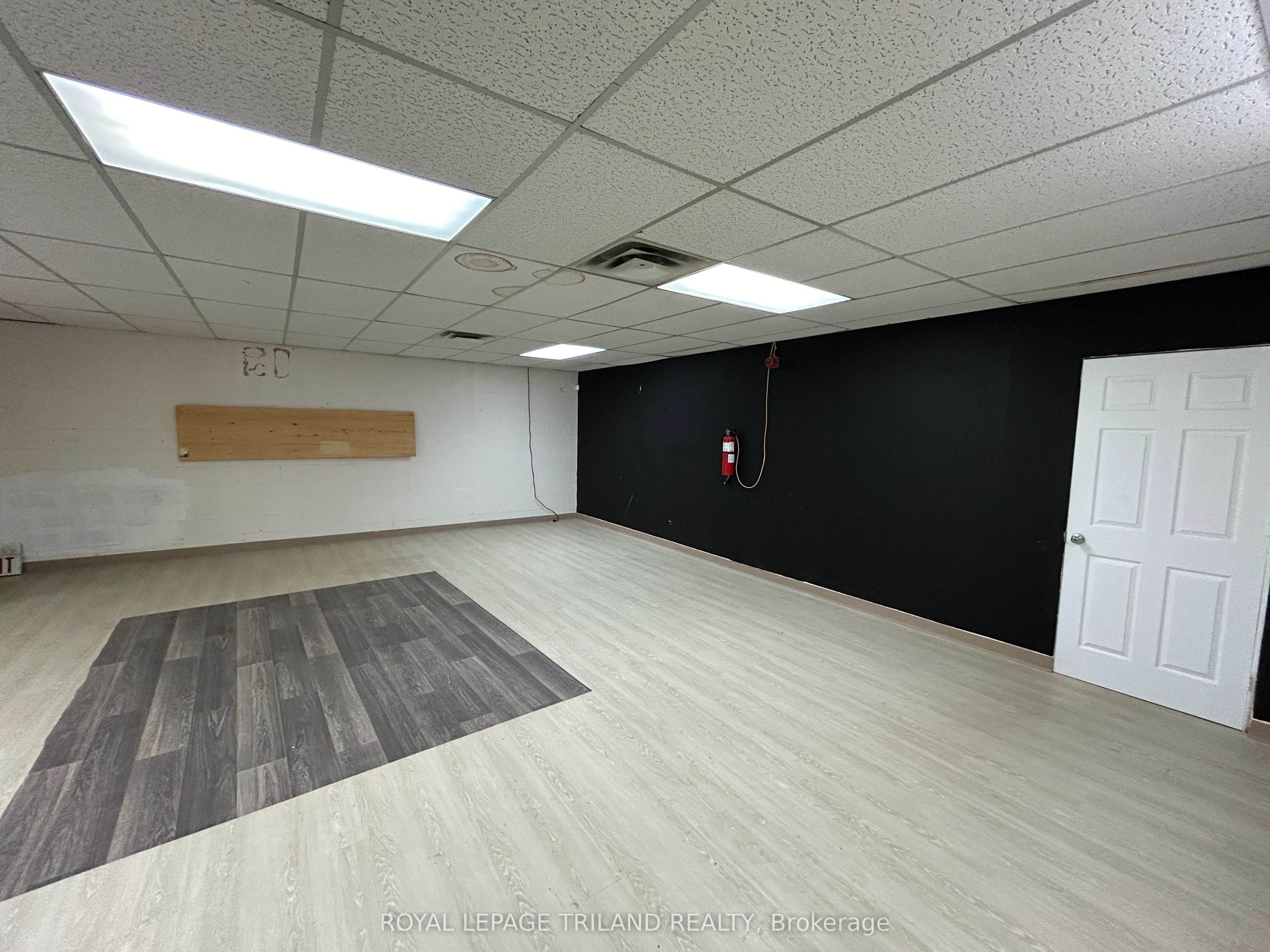 189 Adelaide Street Property Photo 3