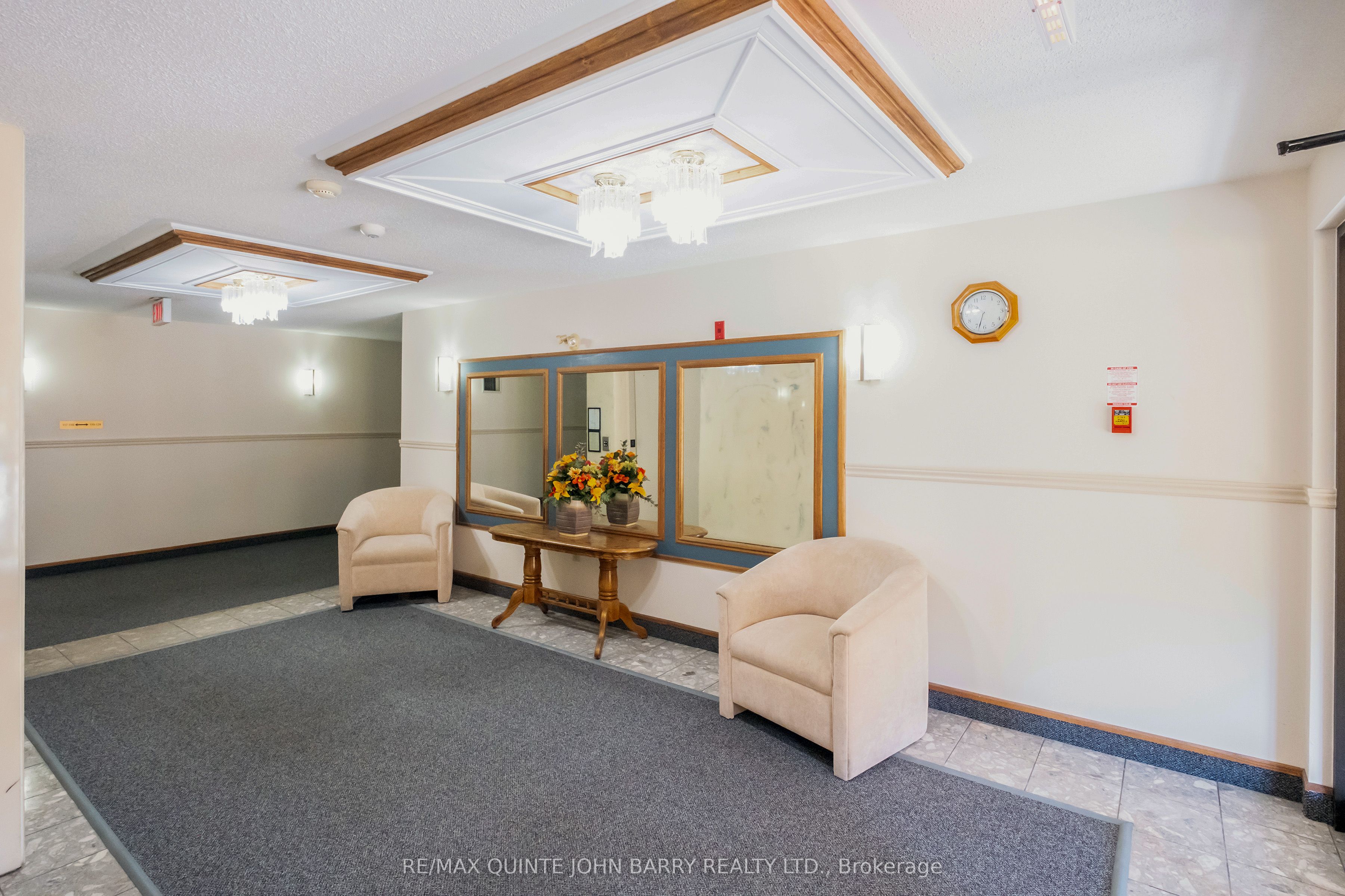 #218 - 52 Tripp Boulevard Property Photo 6