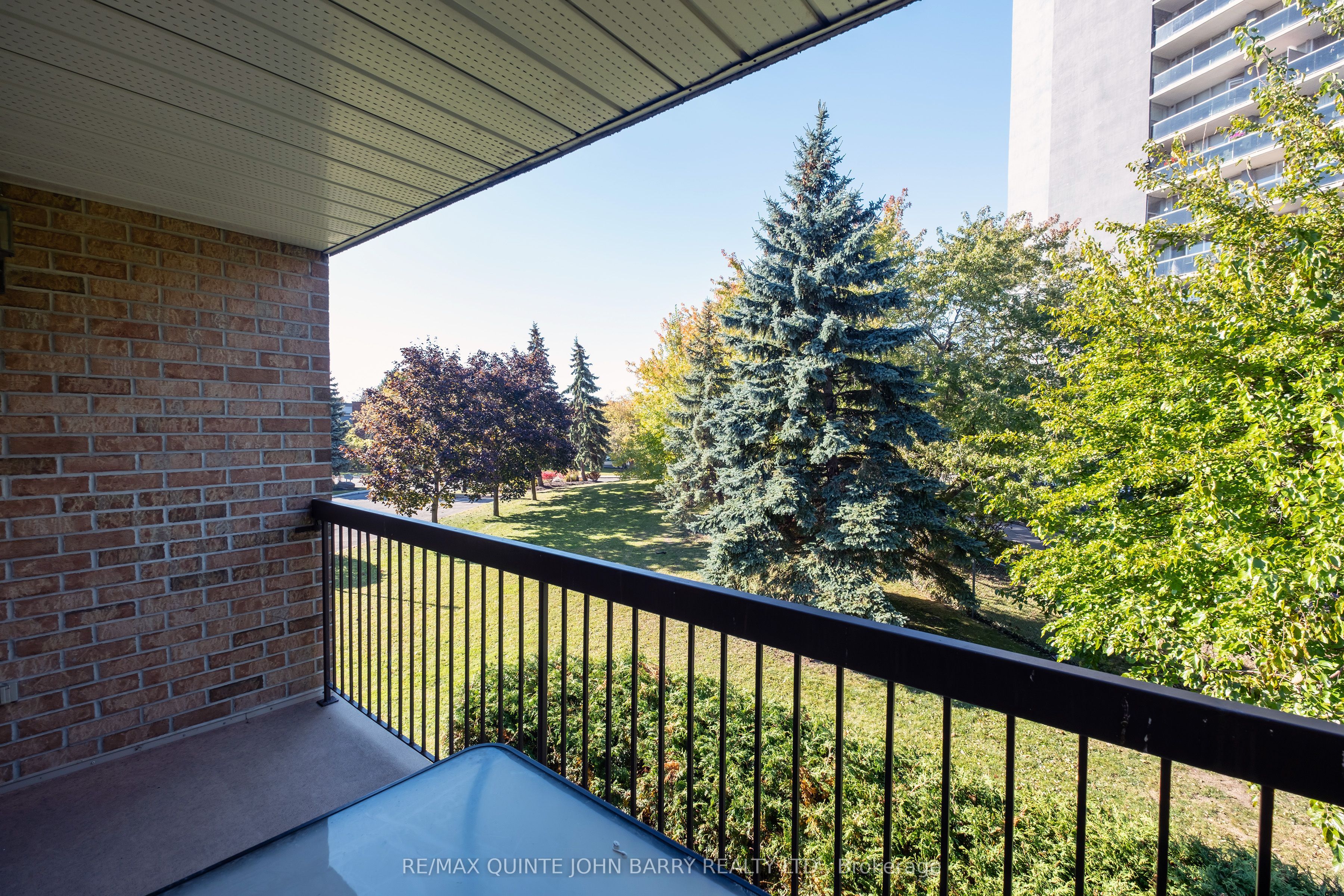 #218 - 52 Tripp Boulevard Property Photo 31