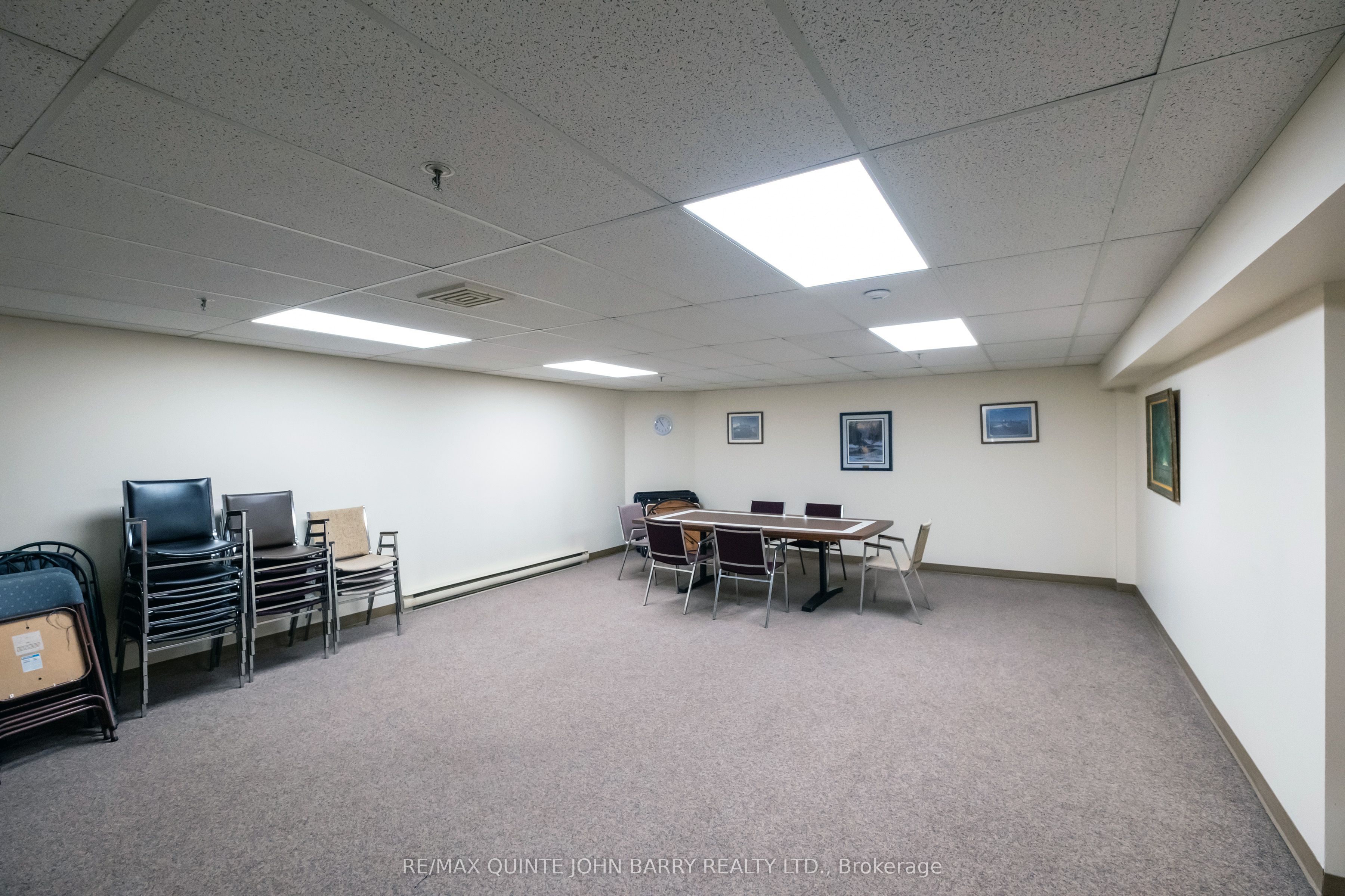 #218 - 52 Tripp Boulevard Property Photo 32