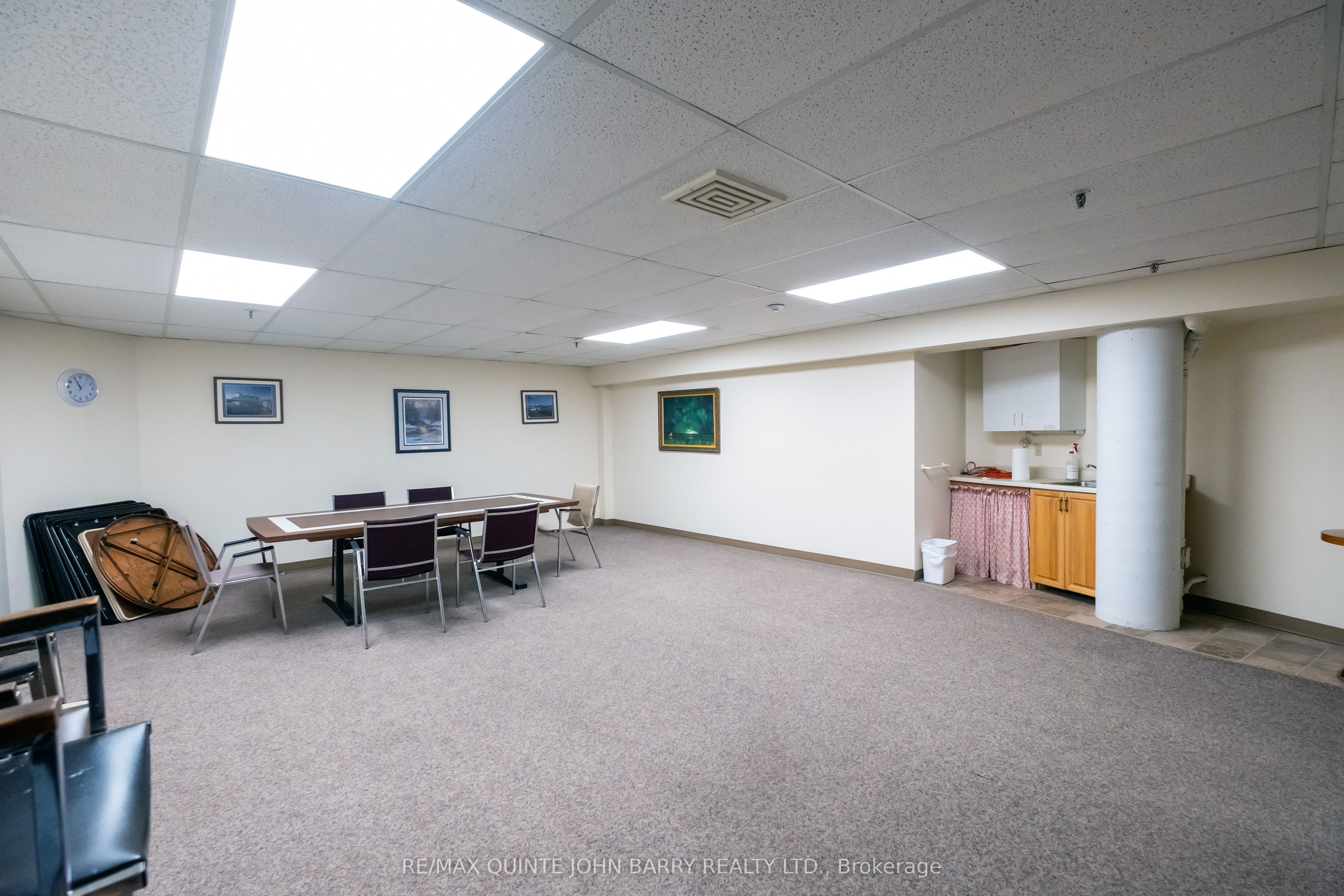 #218 - 52 Tripp Boulevard Property Photo 33