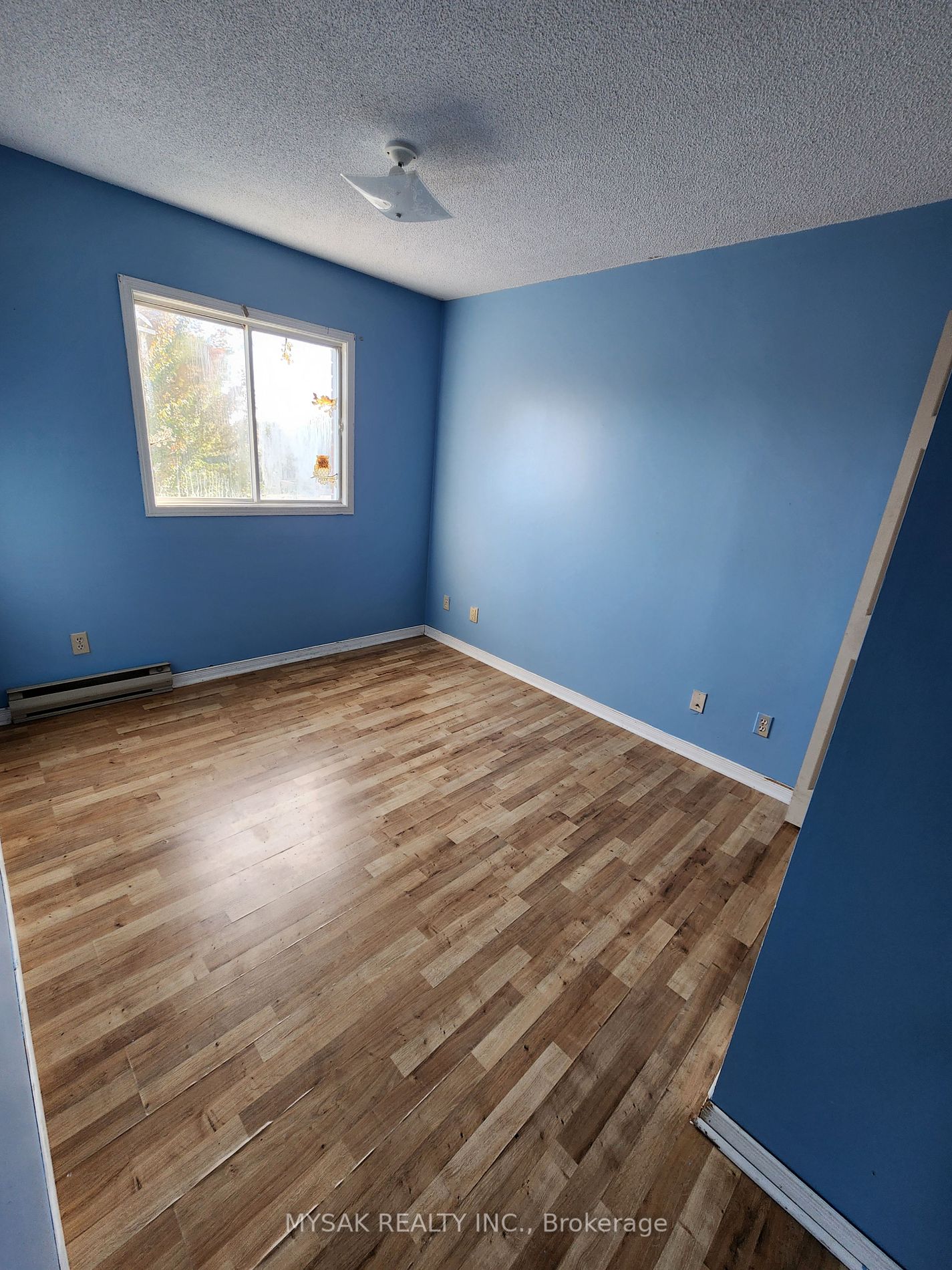 55 Mcalpine Ave S Property Photo 18