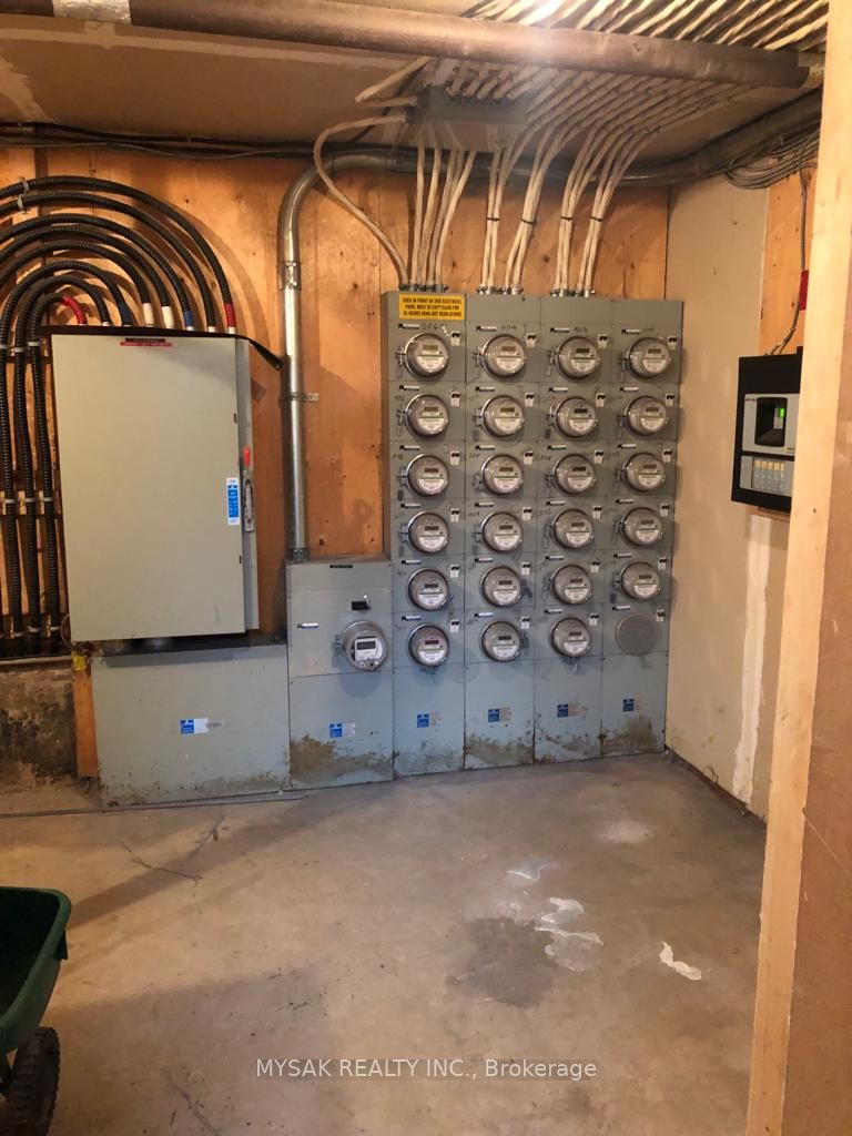 55 Mcalpine Ave S Property Photo 19
