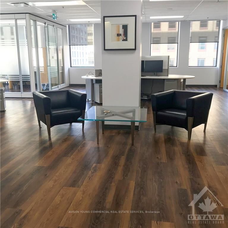 10 Rideau Street Street Property Photo 2