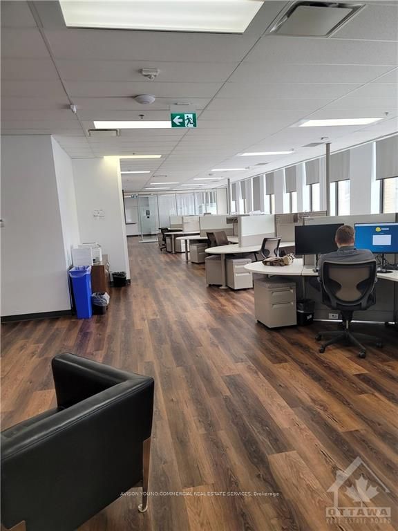10 Rideau Street Street Property Photo 3