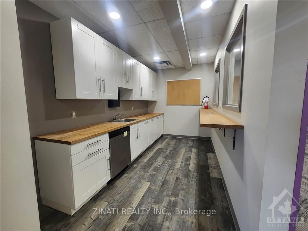 #1100 - 38 Antares Drive Property Photo 9