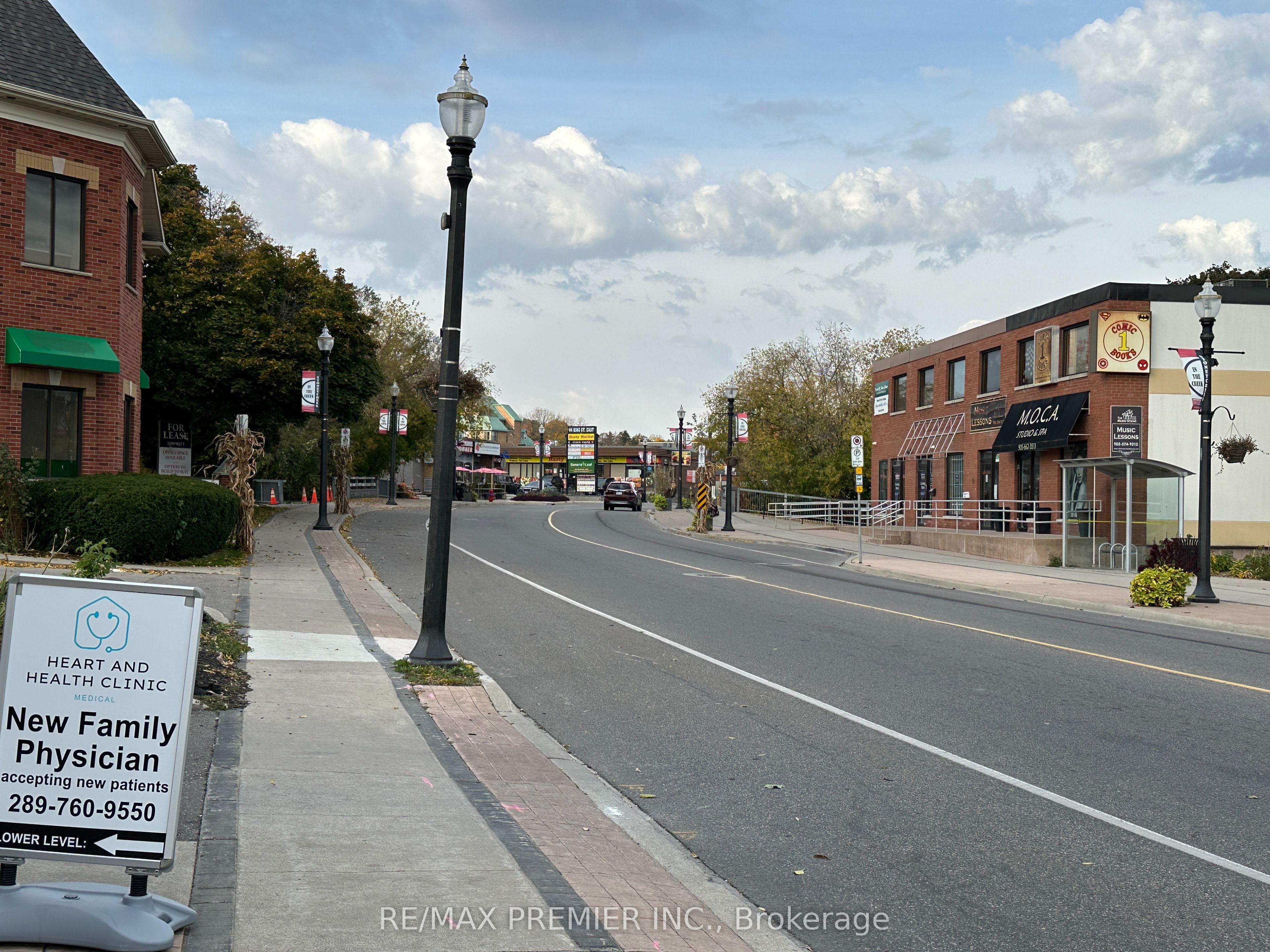 #m06 - 70 King Street Property Photo 6