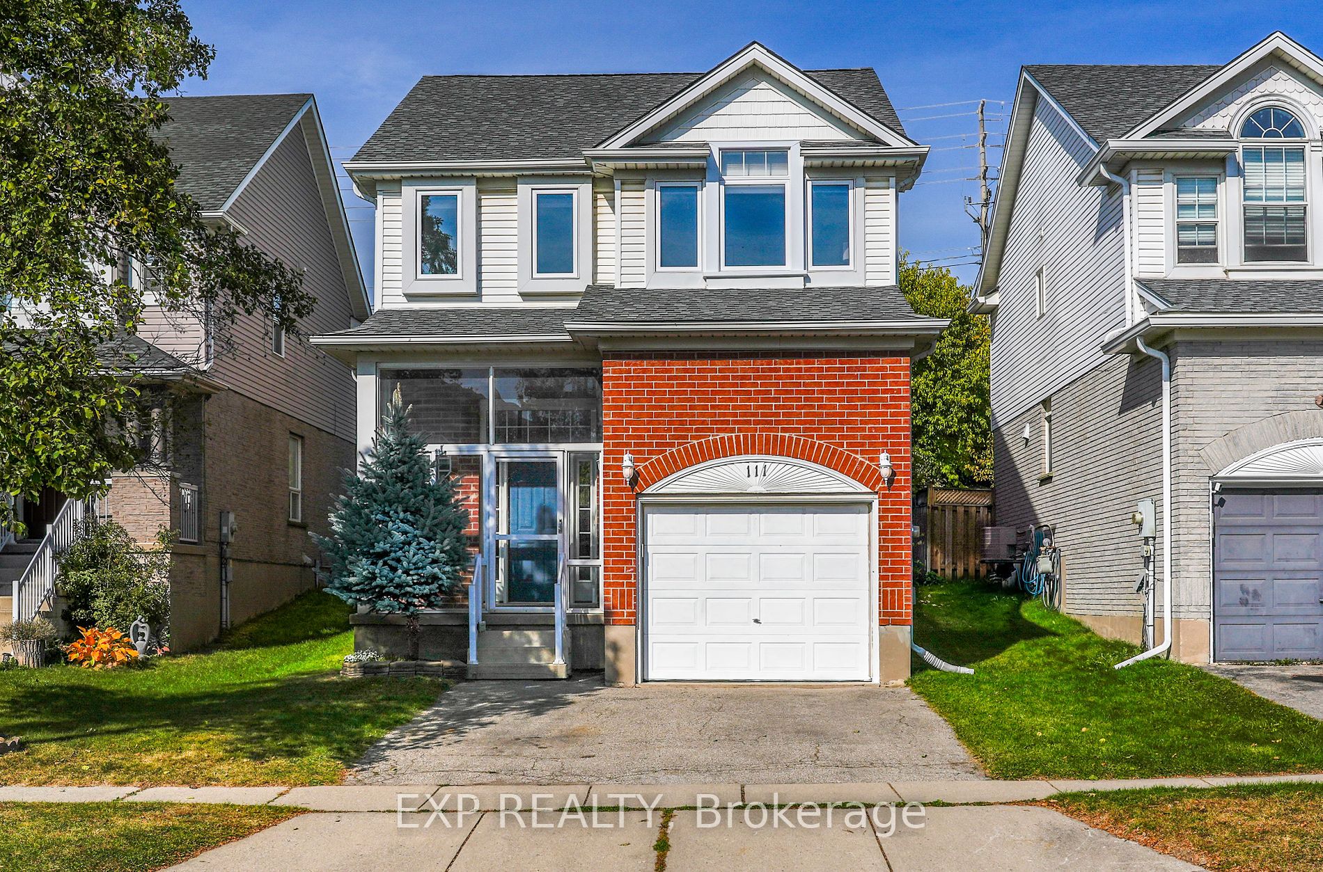111 Newport Dr Property Photo 1