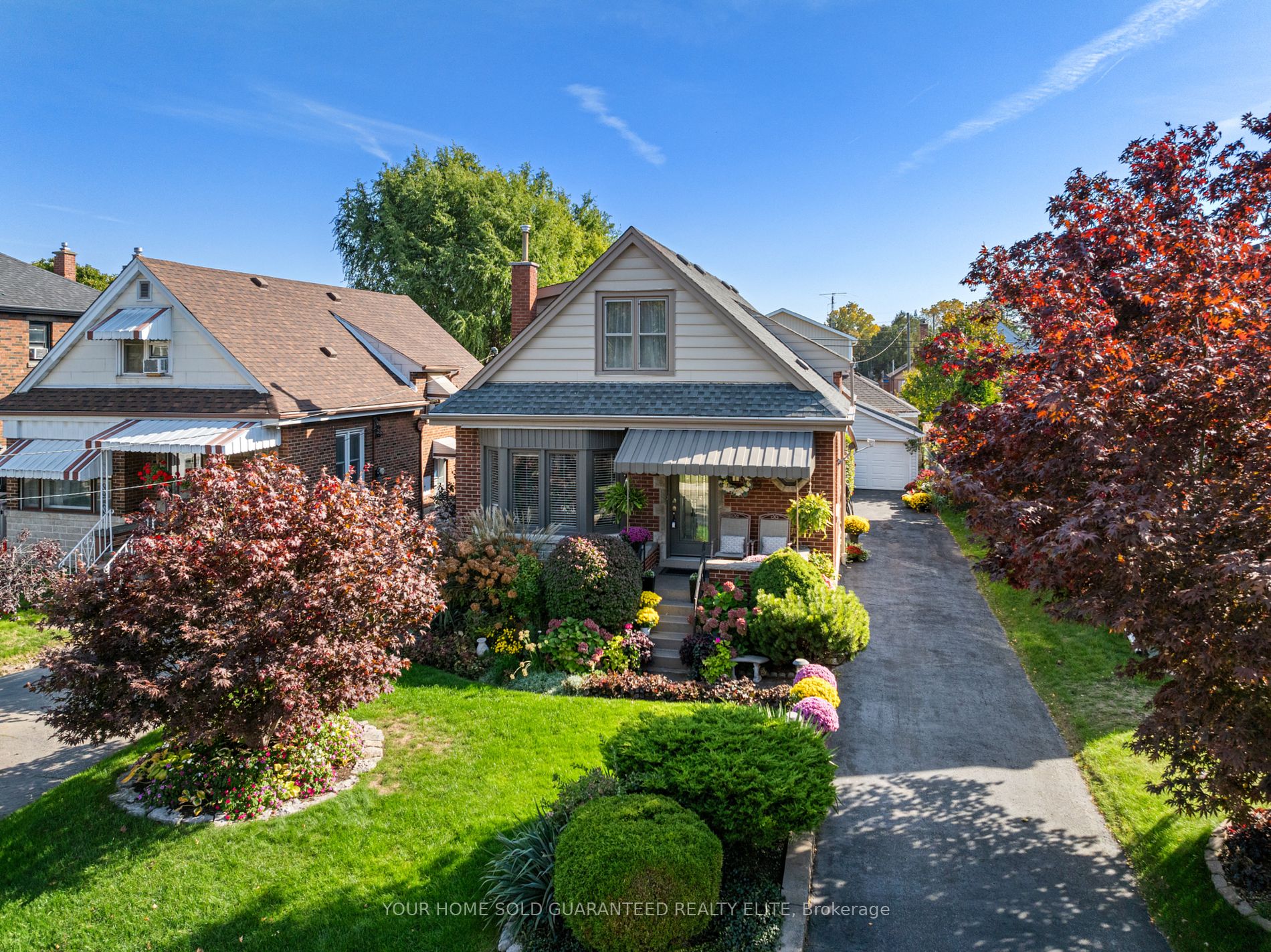 49 Crosthwaite Ave S Property Photo