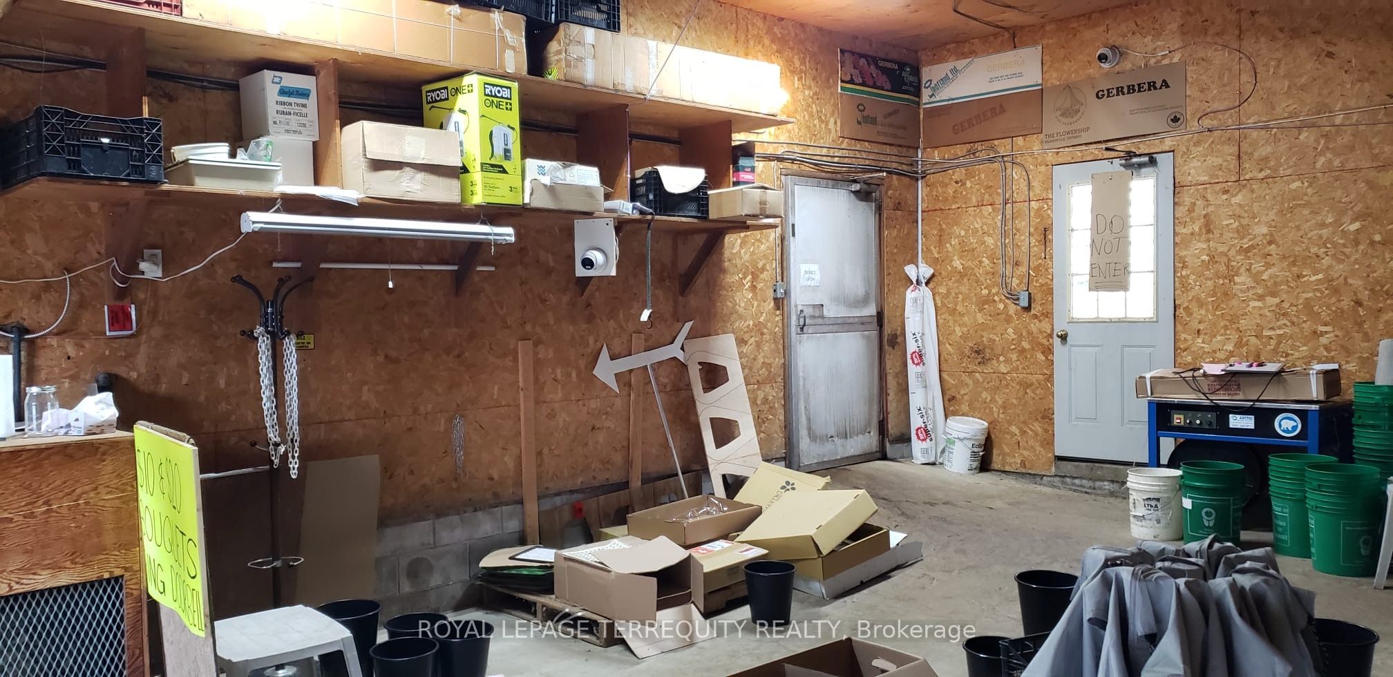 #5220 - 5226 Greenlane Road Property Photo 9