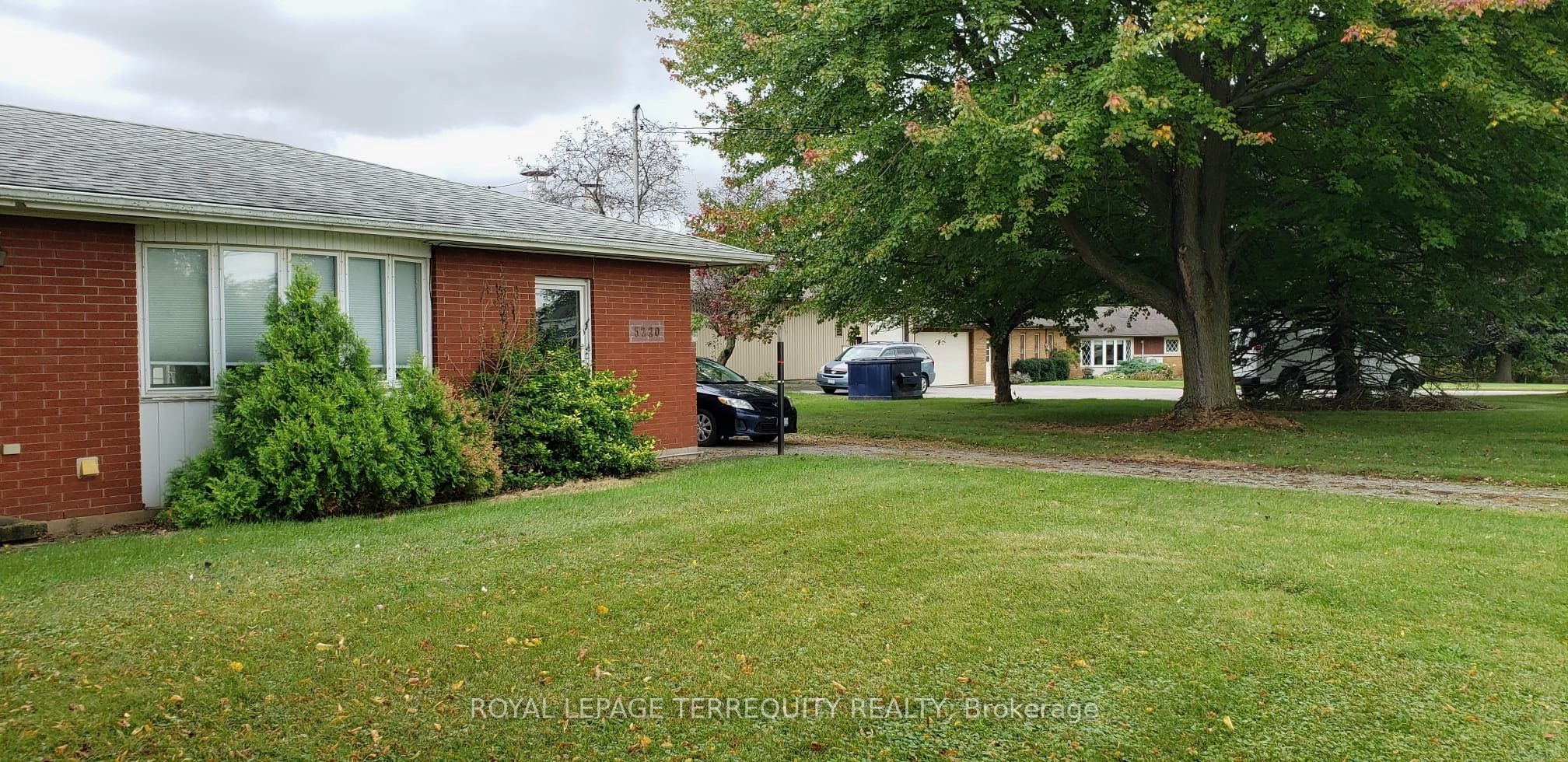 #5220 - 5226 Greenlane Road Property Photo 11