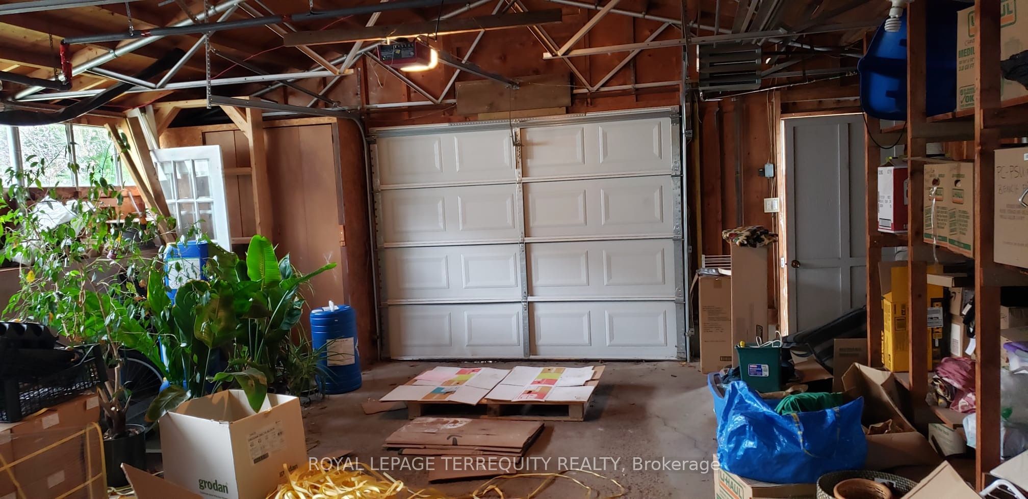 #5220 - 5226 Greenlane Road Property Photo 20