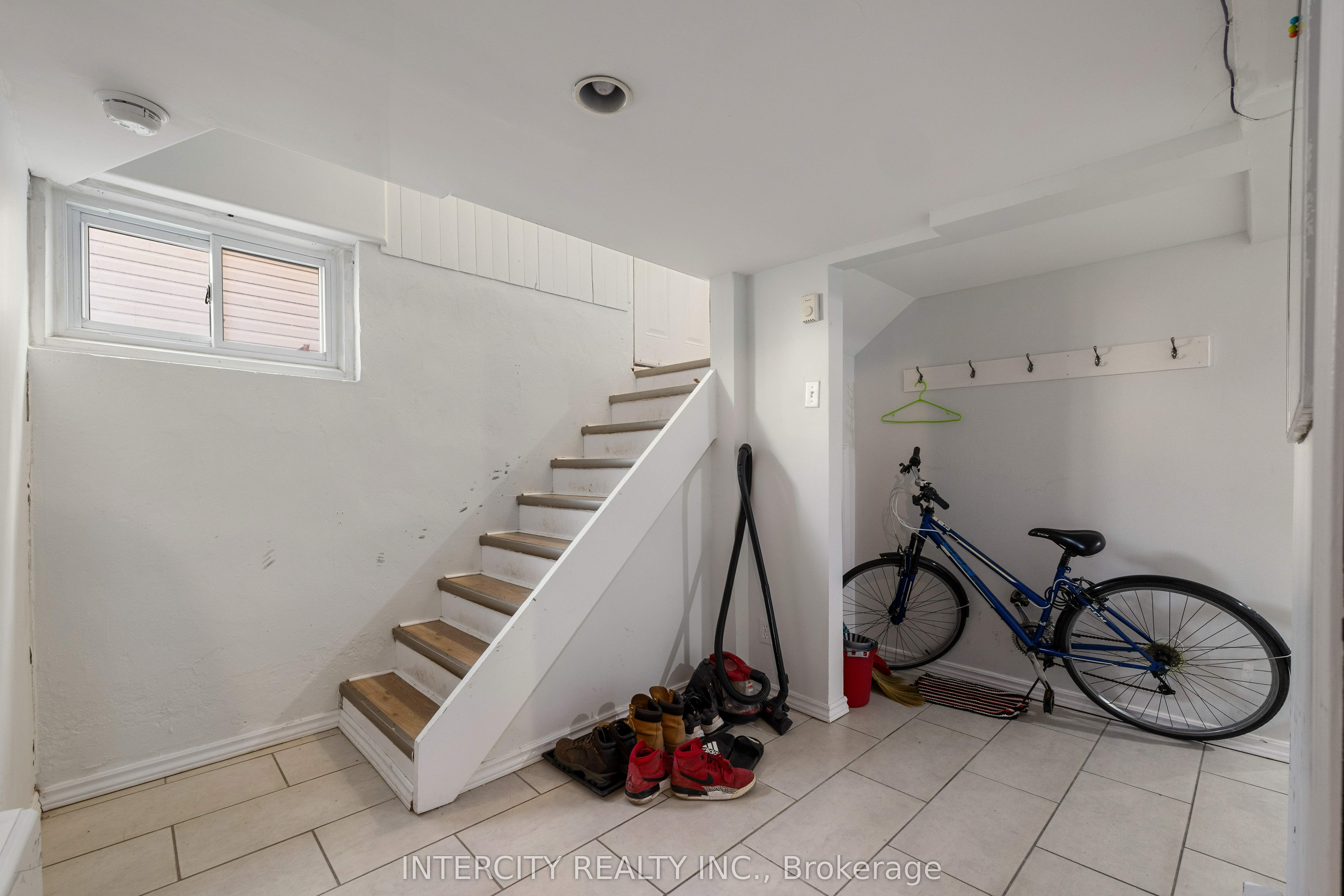 150 Nelson Street Property Photo 28