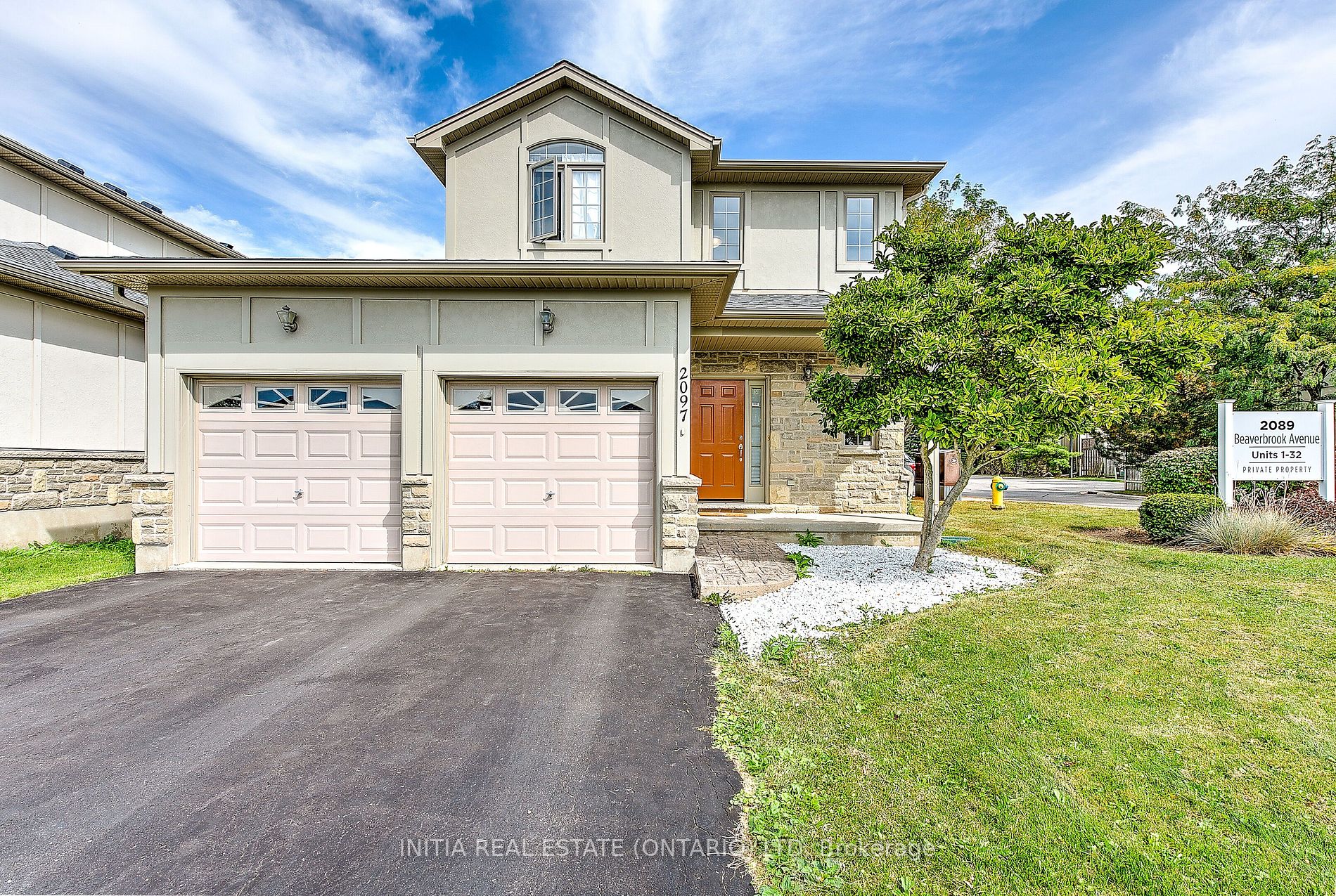 2097 Beaverbrook Ave Property Photo