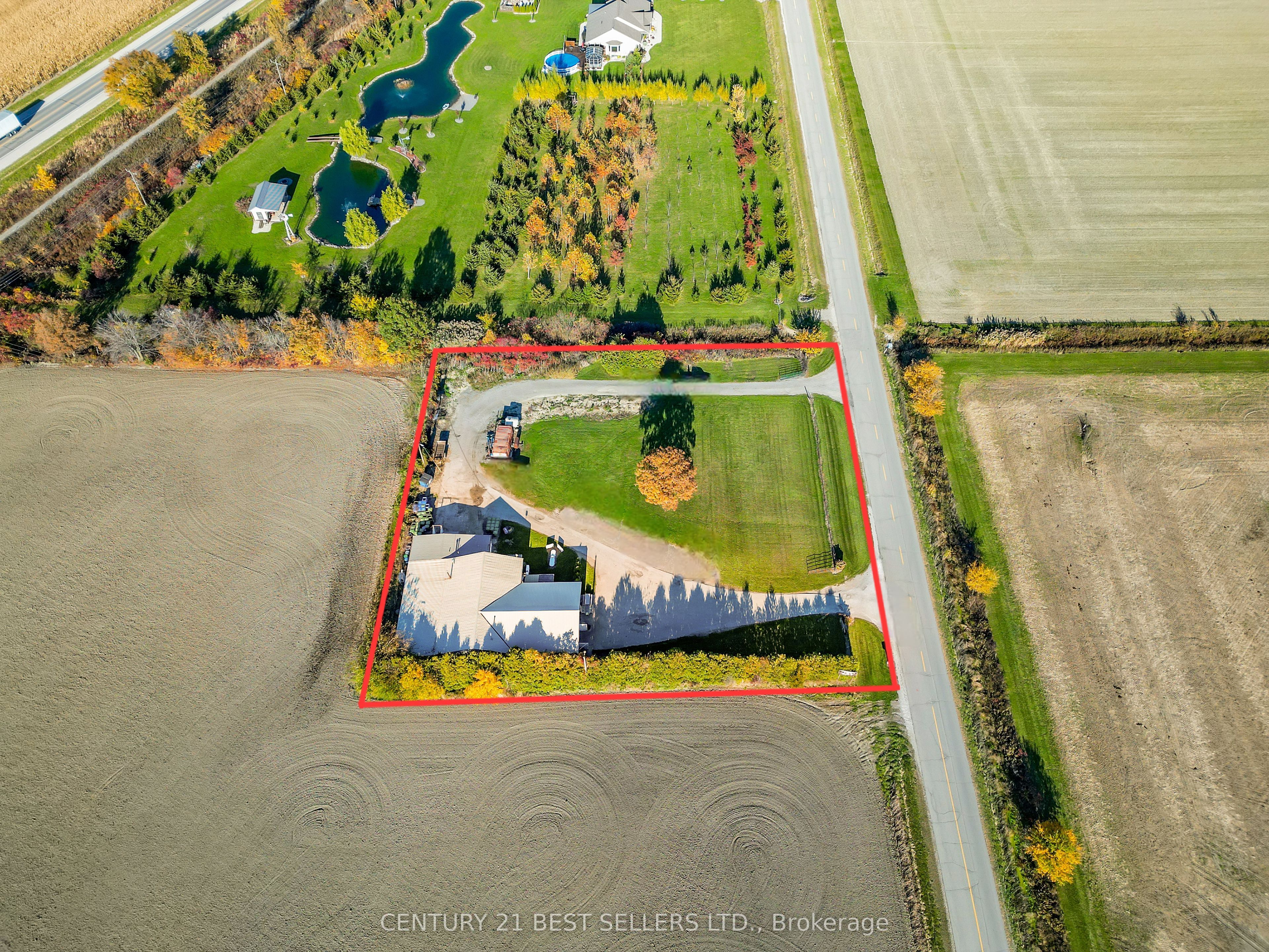 4049 Bonneau Line Property Photo 9
