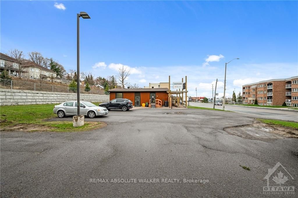 1934 St Joseph Boulevard Property Photo 13