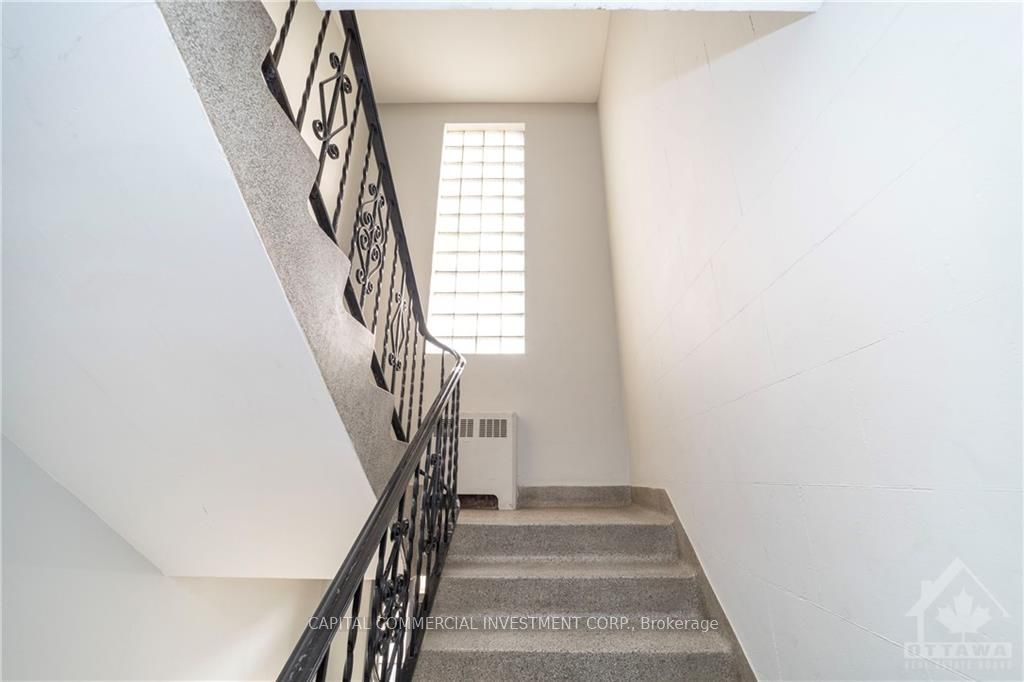 155 Marquette Avenue Property Photo 13
