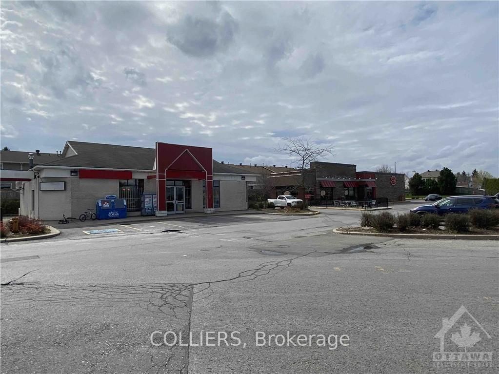 915 Watters Road Property Photo 3