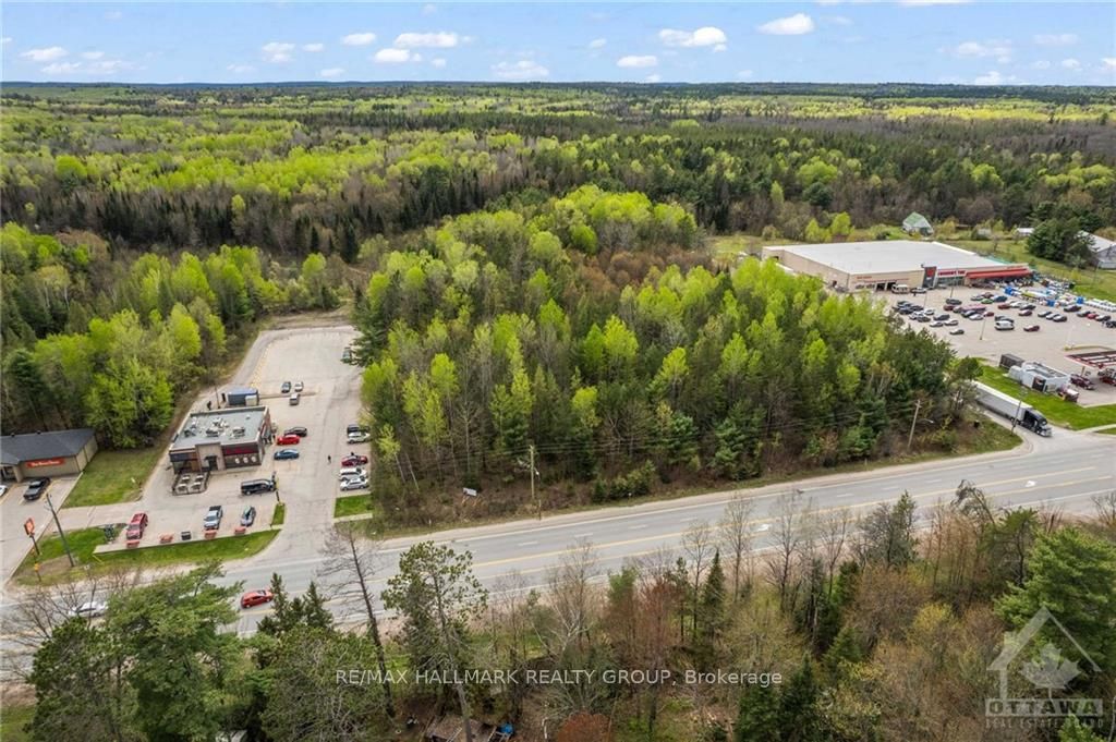 33235 Highway 17 Property Photo 6