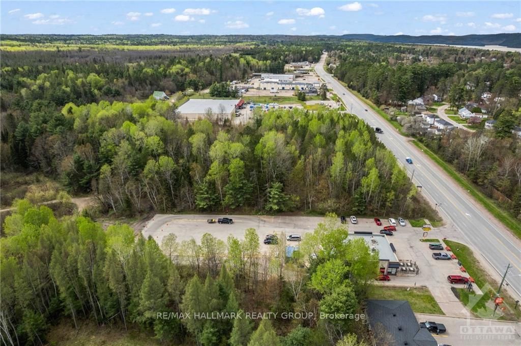 33235 Highway 17 Property Photo 9