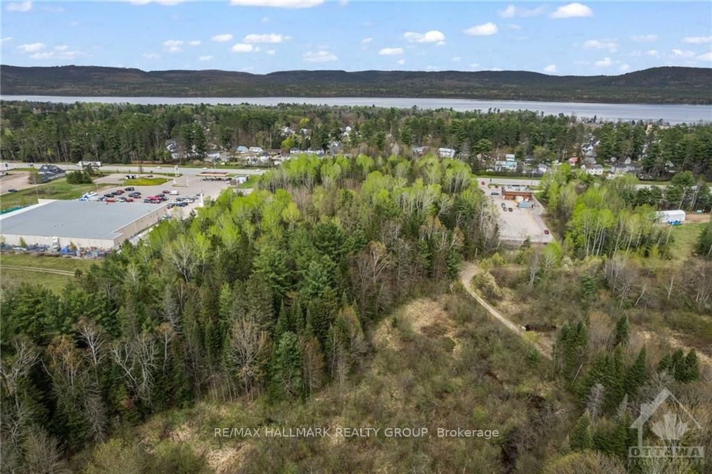 33235 Highway 17 Property Photo 11