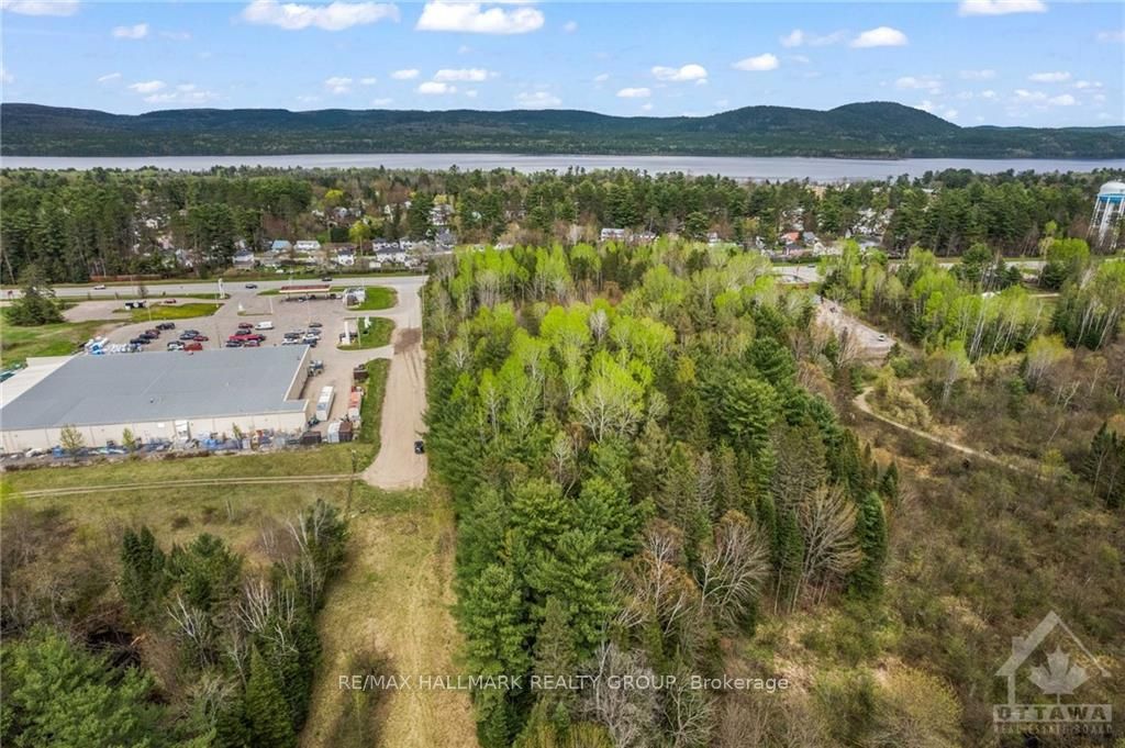 33235 Highway 17 Property Photo 12