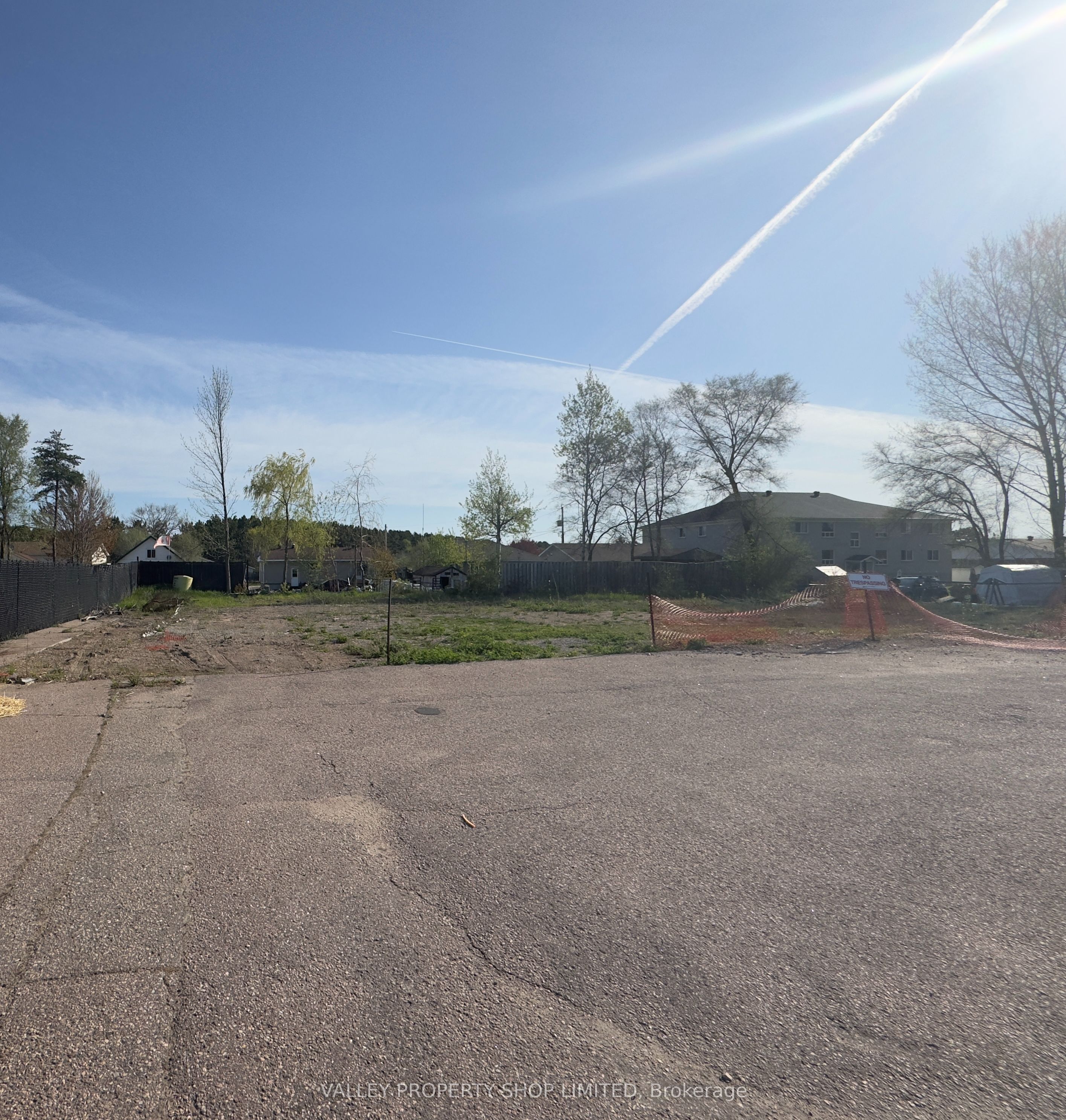 3197 Petawawa Boulevard Property Photo 6