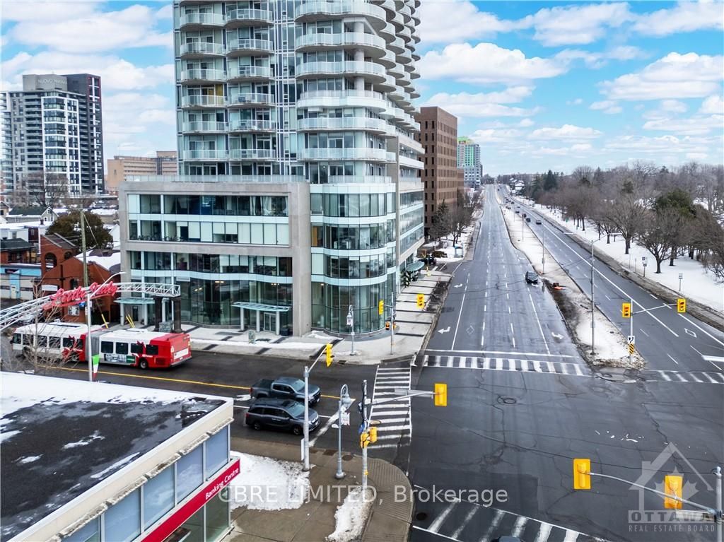 805 Carling Avenue Property Photo 2
