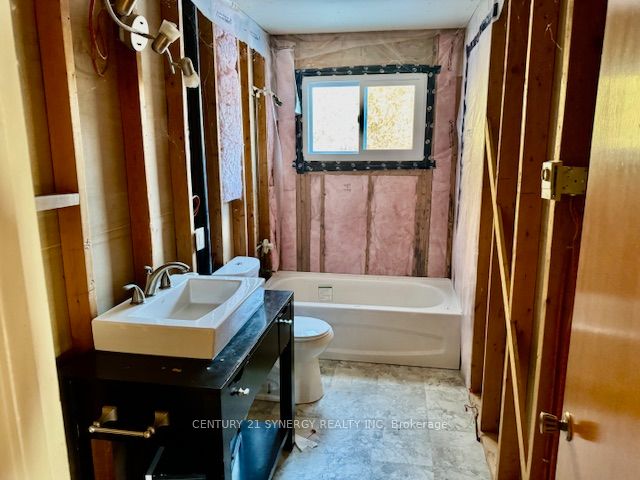 102 Laurier Street Property Photo 5