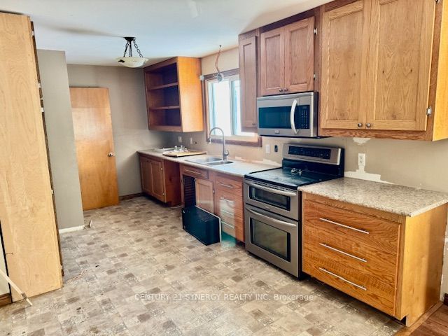 102 Laurier Street Property Photo 8