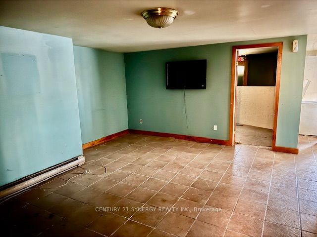 102 Laurier Street Property Photo 16