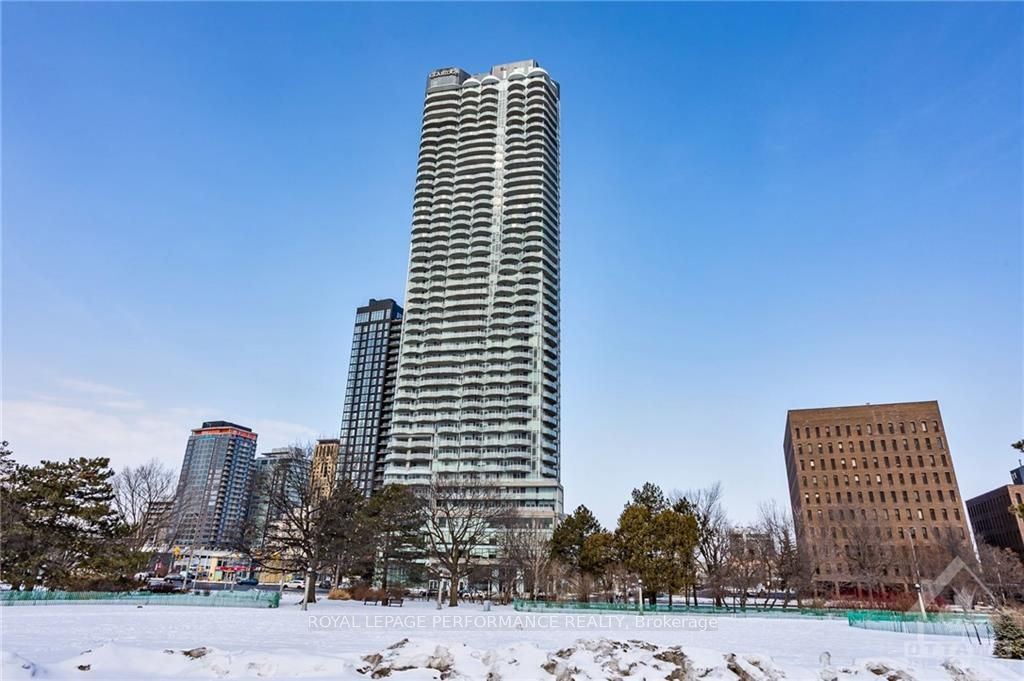 #4007 - 805 Carling Avenue Property Photo 2