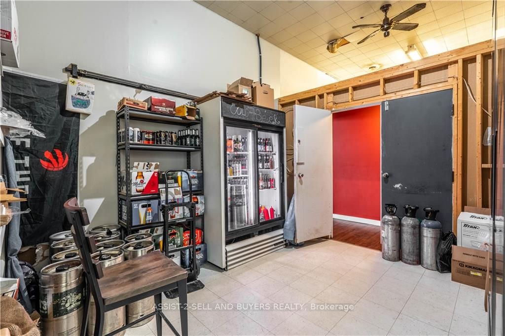 23 Thorold Lane Property Photo 6
