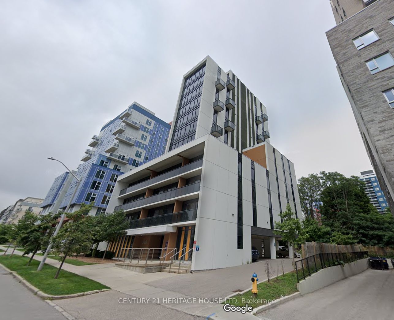 250 Lester St Property Photo 1