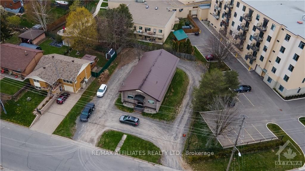 4 Schofield Ave Property Photo 16