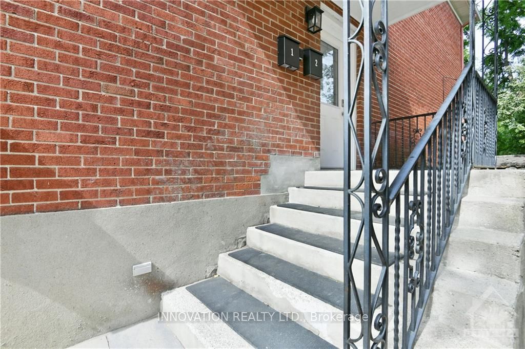 391 Greenwood Avenue Property Photo 4