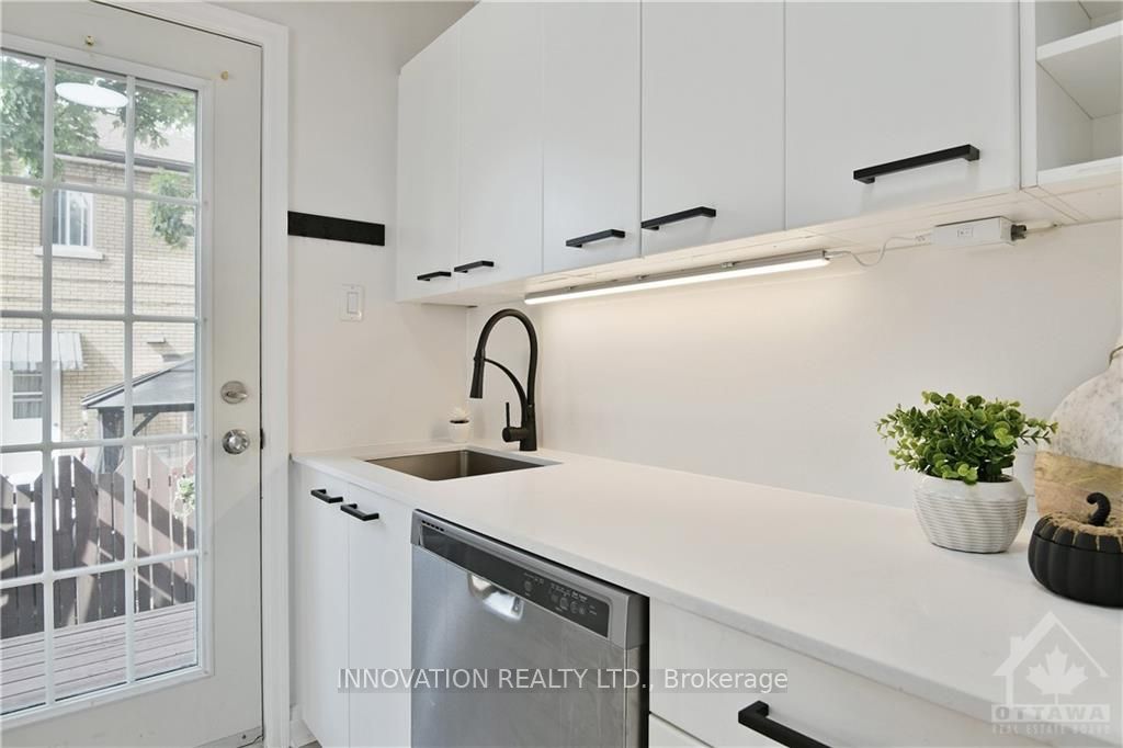 391 Greenwood Avenue Property Photo 14
