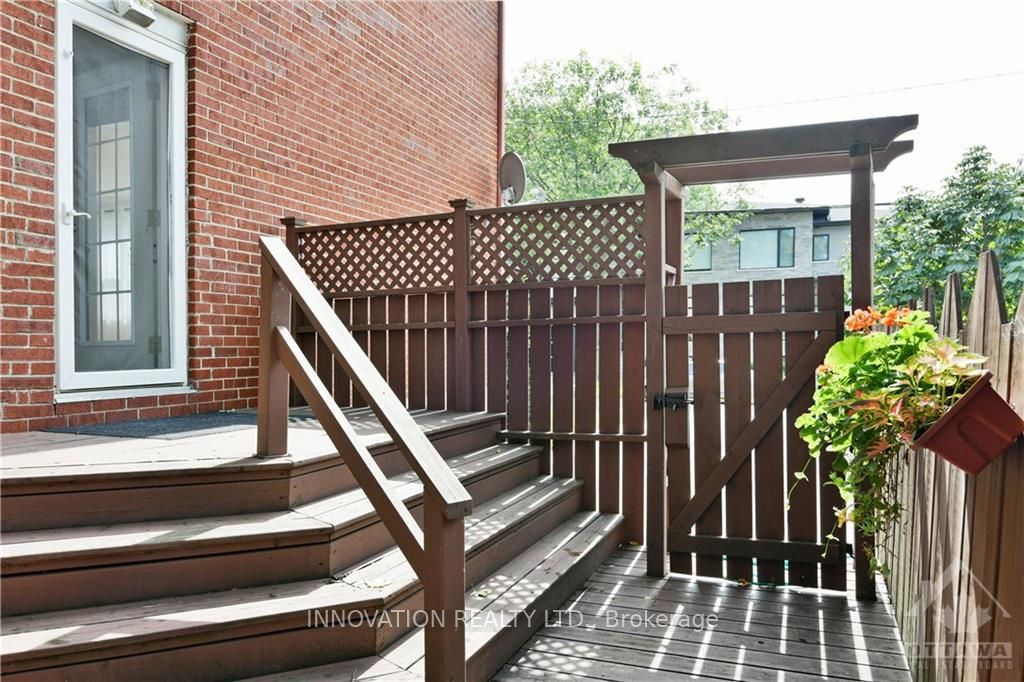 391 Greenwood Avenue Property Photo 30