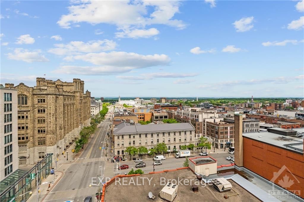 #401 - 45 Rideau Street Property Photo 6