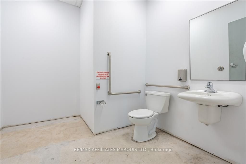 550 Stewart Boulevard Property Photo 17