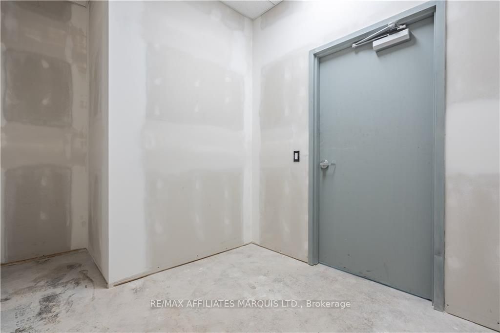 550 Stewart Boulevard Property Photo 18