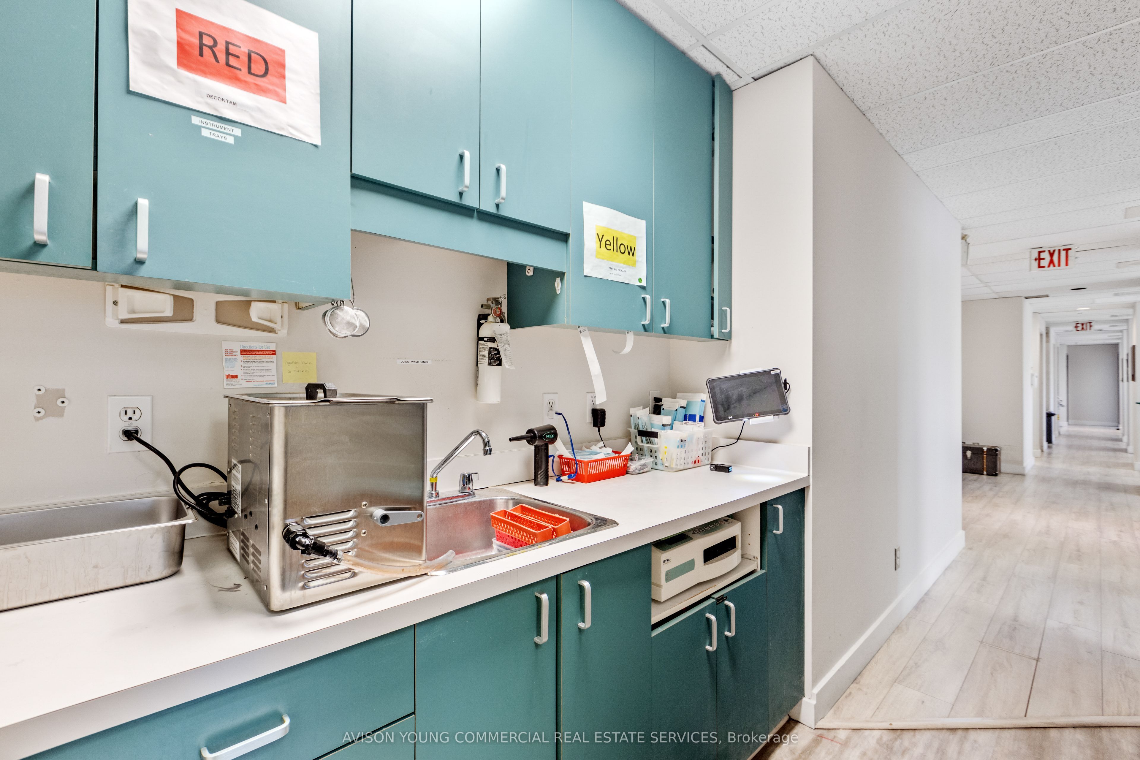 1580 Merivale Rd Property Photo 11