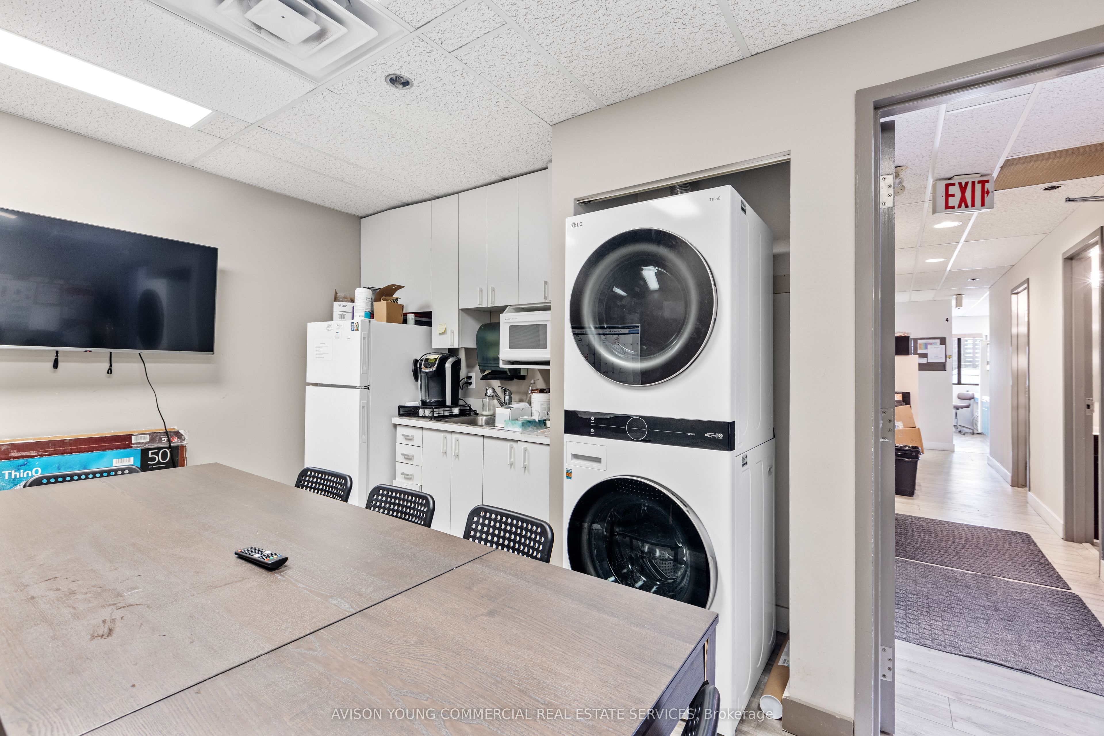1580 Merivale Rd Property Photo 21