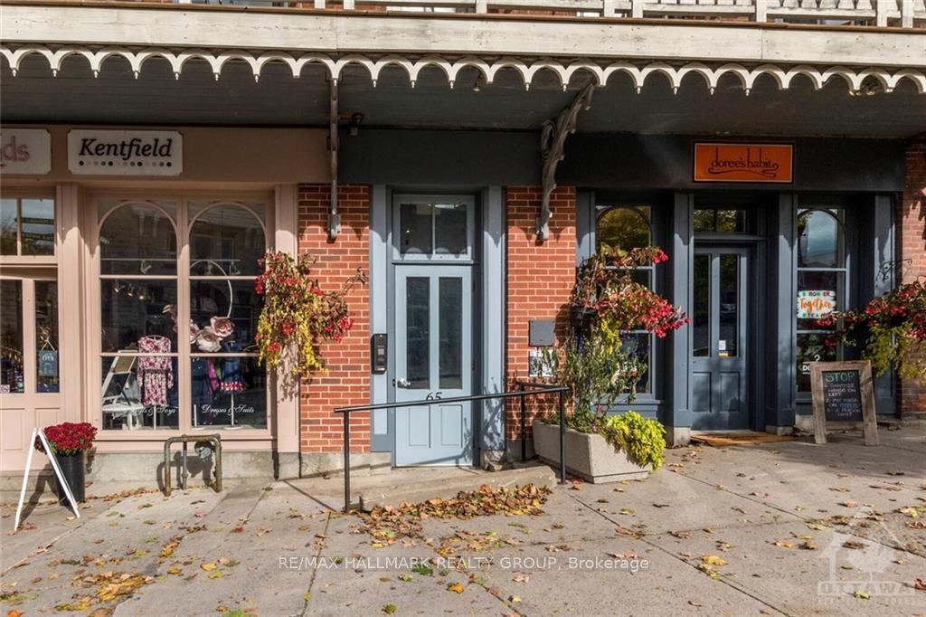 #206 - 65 Mill Street Property Photo 1
